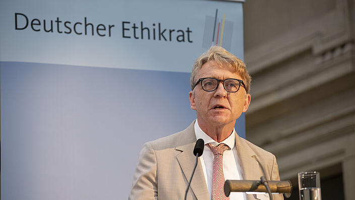 Helmut Frister